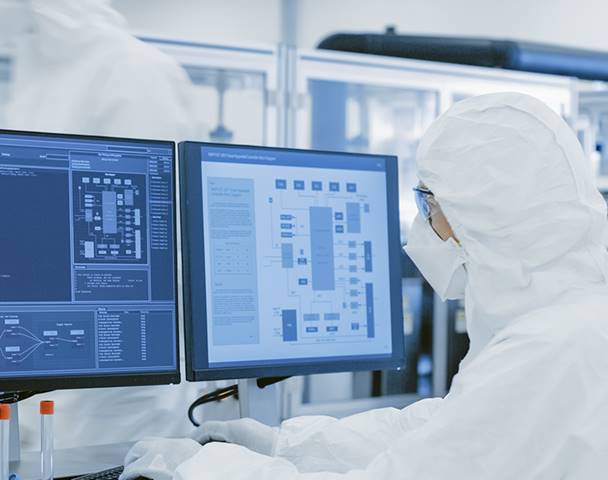 How to use data and improve OEE in pharma manufacturing